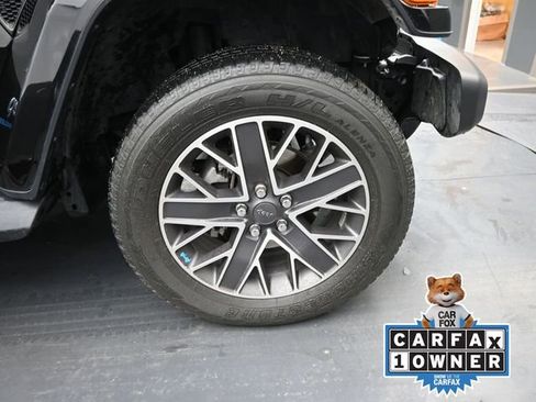 Used 2023 Jeep Wrangler Unlimited Sahara w/ Cold Weather Group image 43