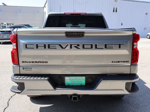 Used 2025 Chevrolet Silverado 1500 Custom w/ LPO, Dark Essentials Package AWD/4WD image 4