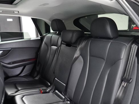 Used 2019 Audi Q8 Prestige AWD/4WD image 23