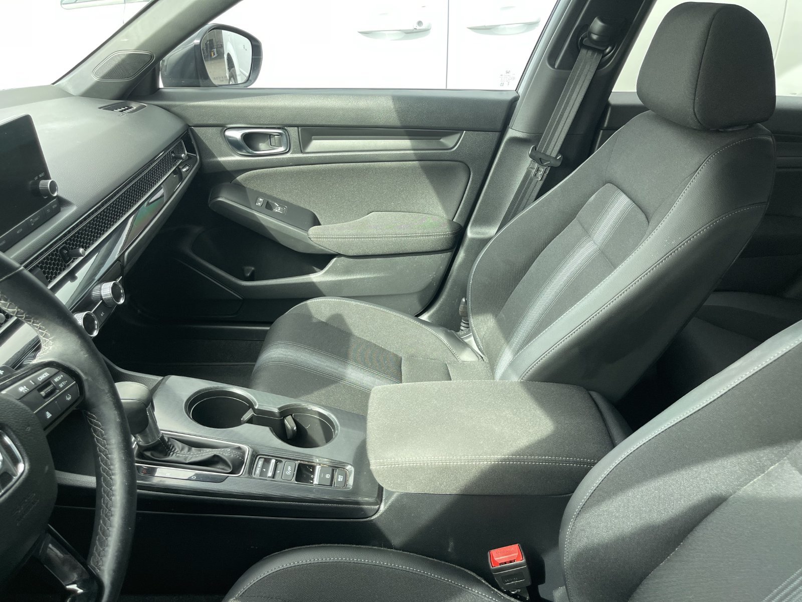 Used 2025 Honda Civic Sport image 11