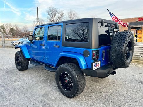 Used 2015 Jeep Wrangler Unlimited Sport image 3