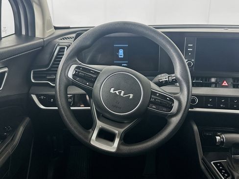 Used 2025 Kia Sportage LX image 17