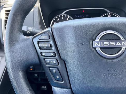 Used 2024 Nissan Frontier SV w/ Technology Package RWD image 11