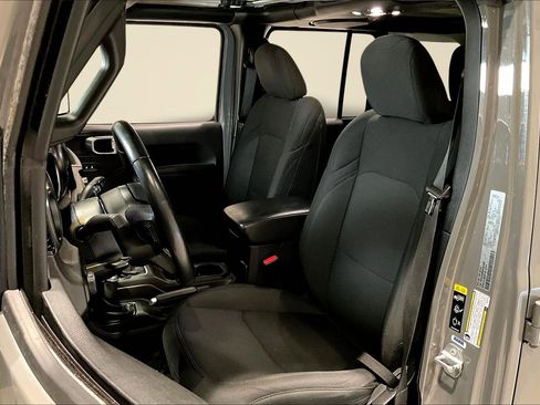 Used 2022 Jeep Wrangler Unlimited Sport image 20