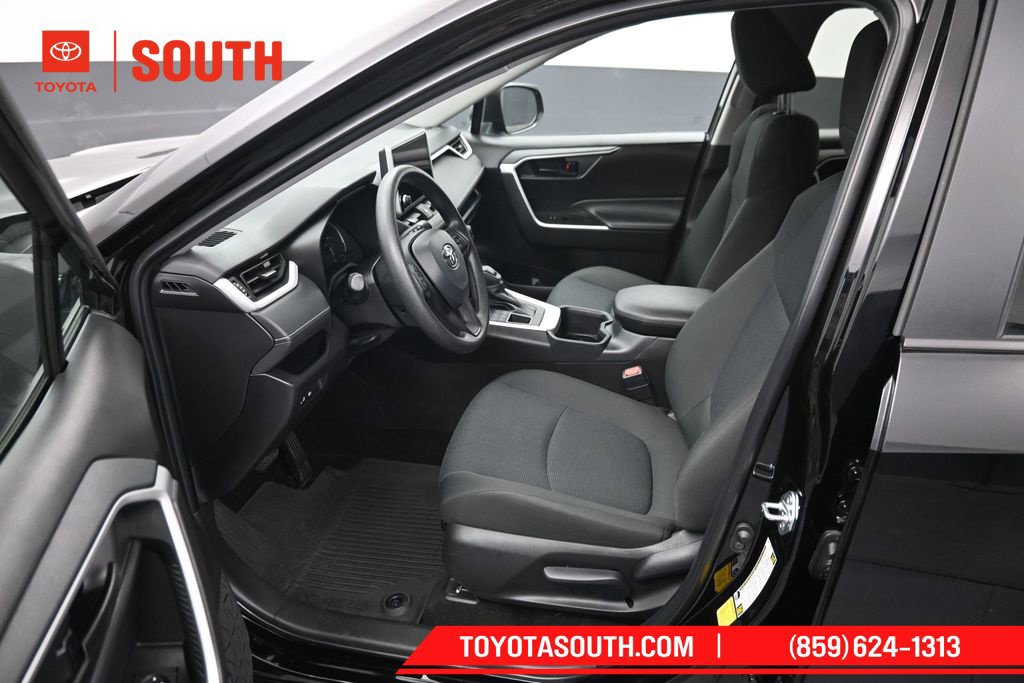Certified 2025 Toyota RAV4 LE AWD/4WD image 9