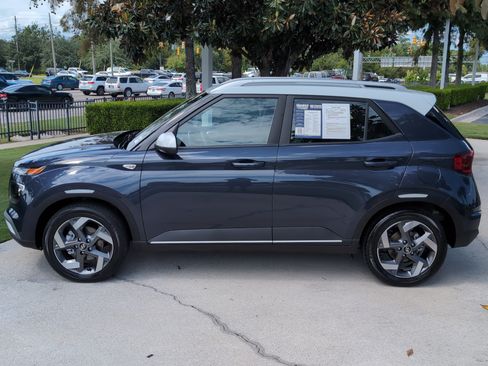 Used 2026 Hyundai Venue SEL FWD image 7