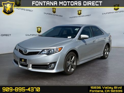 Used 2014 Toyota Camry SE w/ Leather Package image 1