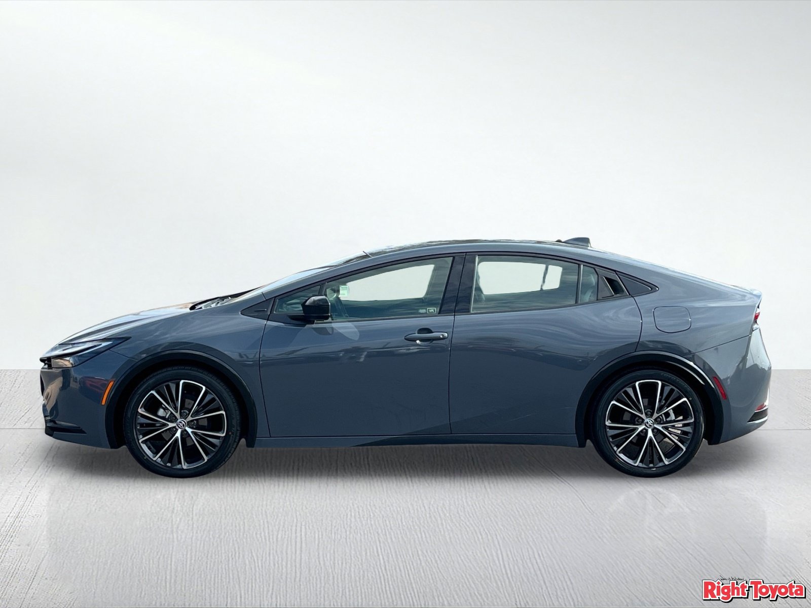 Certified 2024 Toyota Prius XLE FWD image 4