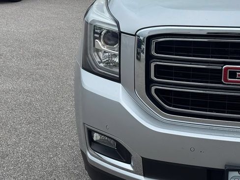 Used 2017 GMC Yukon SLE w/ Convenience Package AWD/4WD image 13