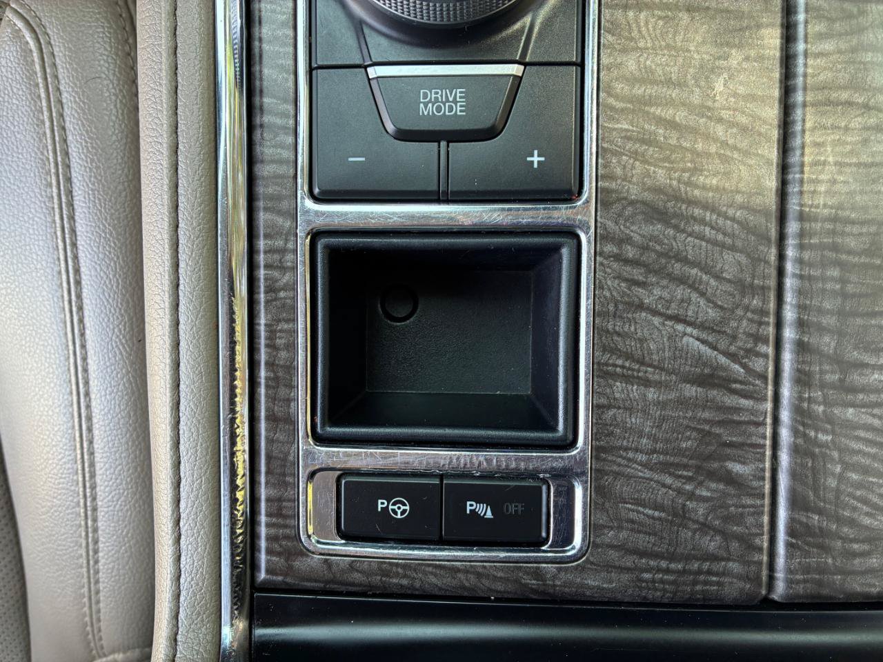 Used 2021 Ford Expedition Max Limited RWD image 34
