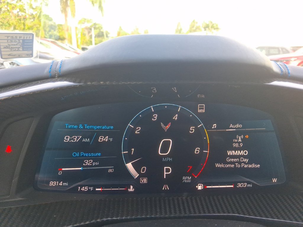 Used 2021 Chevrolet Corvette Stingray Premium Cpe w/ Z51 Performance Package RWD image 34
