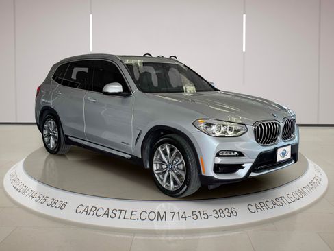Used 2018 BMW X3 xDrive30i AWD/4WD image 2