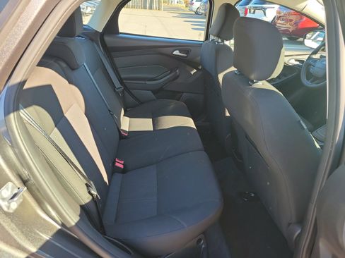 Used 2016 Ford Focus SE image 12
