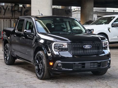 New 2026 Ford Maverick Lobo image 3