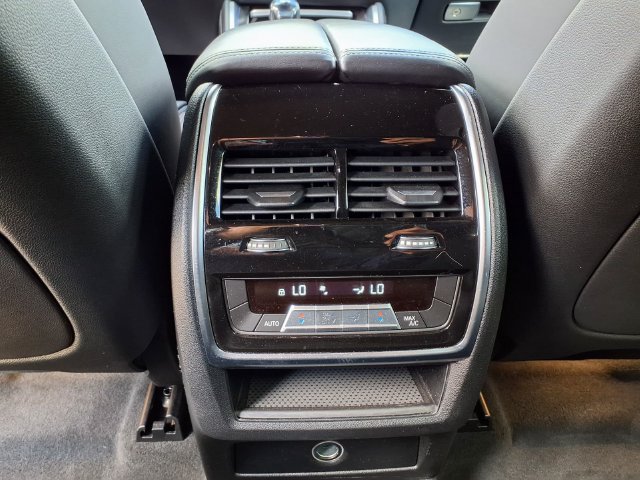 Used 2020 BMW X6 M50i w/ Premium Package AWD/4WD image 13