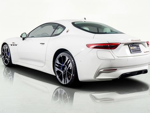 Used 2024 Maserati GranTurismo Folgore image 15