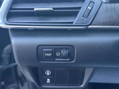 Used 2020 Honda Accord EX image 32