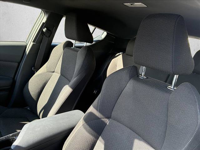 Used 2019 Toyota C-HR XLE FWD image 12