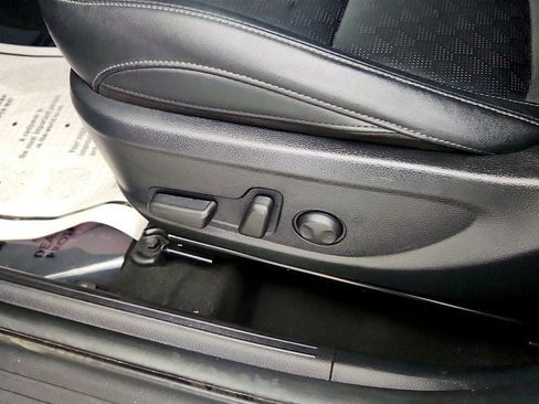 Used 2021 Kia Seltos SX w/ SX Sunroof Package AWD/4WD image 12