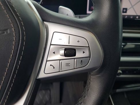 Used 2024 BMW X7 xDrive40i AWD/4WD image 19