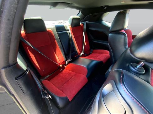 Used 2017 Dodge Challenger R/T Plus RWD image 20