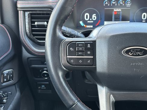 Used 2024 Ford Expedition Limited AWD/4WD image 21