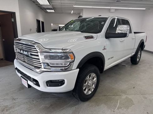 Used 2024 RAM 2500 Laramie AWD/4WD image 8