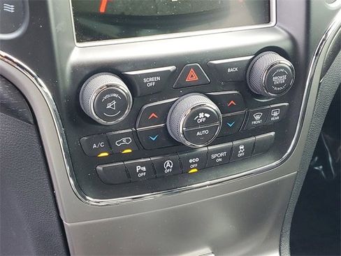 Used 2017 Jeep Grand Cherokee Altitude image 25