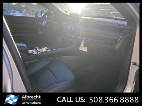 New 2026 Jeep Compass Limited image 15