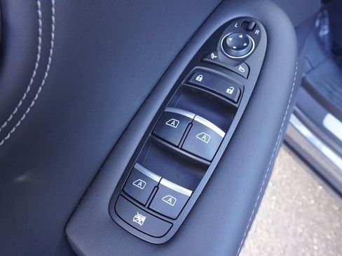 Used 2025 INFINITI QX55 Luxe w/ Accent Package image 16