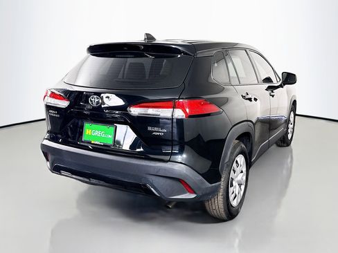 Used 2023 Toyota Corolla Cross L image 10