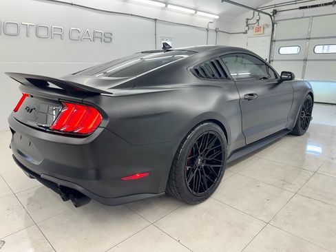 Used 2020 Ford Mustang GT RWD image 5