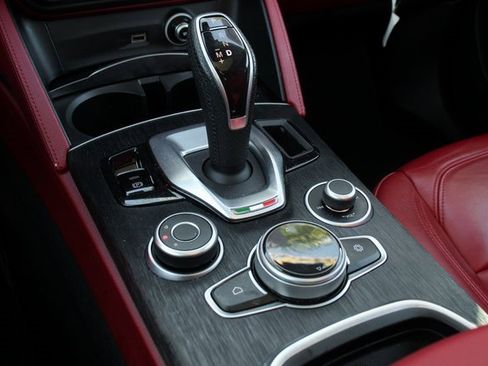 Used 2021 Alfa Romeo Stelvio Sprint w/ Nero Edizione image 37