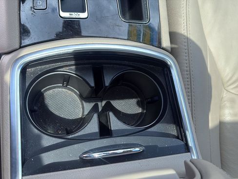 Used 2011 Chrysler 300 Limited RWD image 18