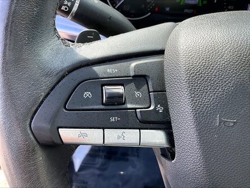 Used 2023 Cadillac XT4 Luxury FWD image 19