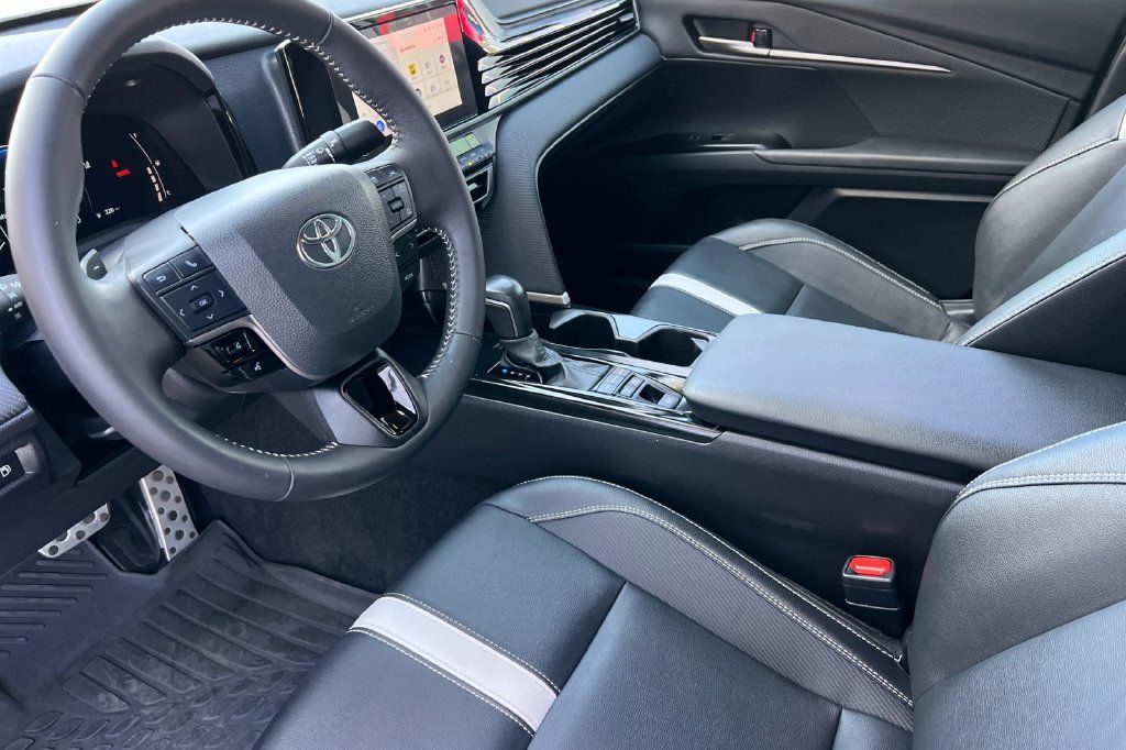 Certified 2025 Toyota Camry SE FWD image 13