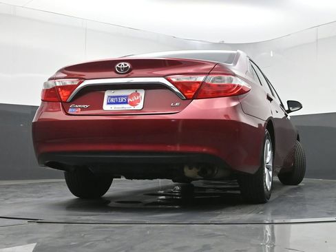 Used 2017 Toyota Camry LE image 24
