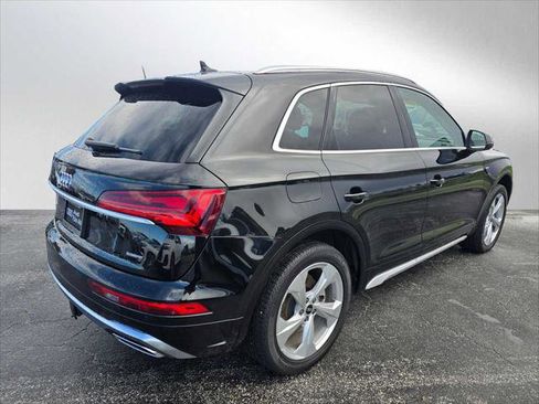 Used 2023 Audi Q5 2.0T Premium Plus w/ Premium Plus Package image 3