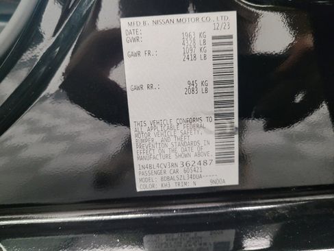 Used 2024 Nissan Altima 2.5 SR FWD image 33
