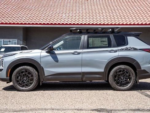 New 2026 Mitsubishi Outlander AWD image 8