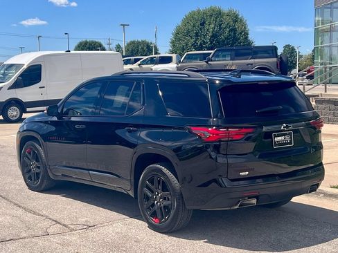 Used 2023 Chevrolet Traverse Premier w/ Redline Edition AWD/4WD image 4