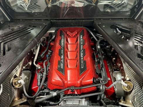 Used 2021 Chevrolet Corvette Stingray Preferred Cpe w/ Z51 Performance Package RWD image 23
