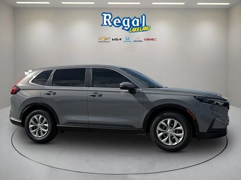 Used 2023 Honda CR-V LX image 1