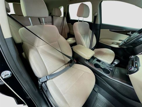 Used 2020 Kia Sorento S image 28