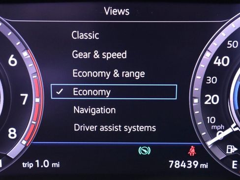 Used 2019 Volkswagen Tiguan SEL w/ 3rd Row Seat Package AWD/4WD image 14