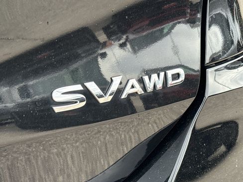 Used 2019 Nissan Rogue SV w/ Sun & Sound Touring Package AWD/4WD image 8