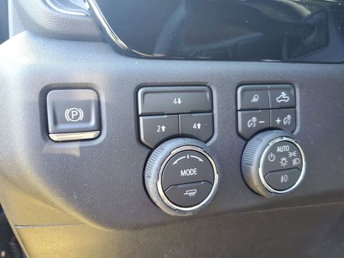 New 2026 Chevrolet Silverado 2500 LT image 22