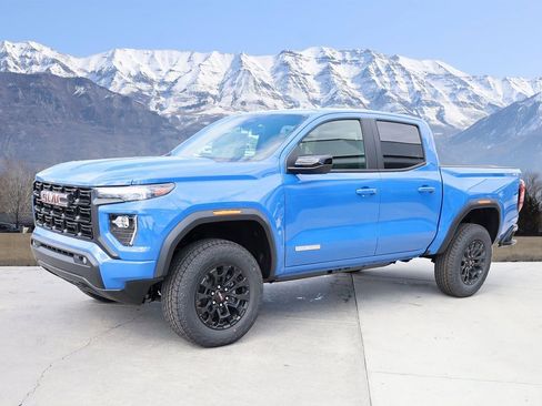 New 2026 GMC Canyon Elevation w/ Convenience Package image 2