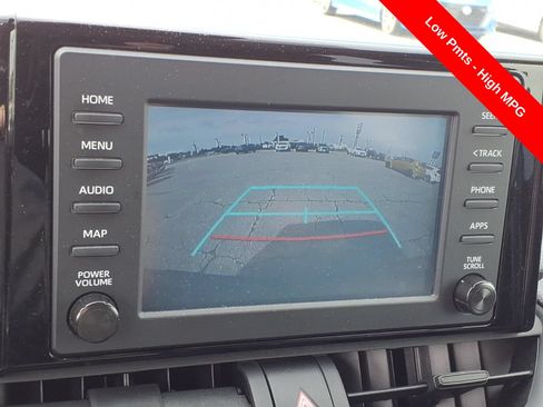 Used 2020 Toyota RAV4 LE FWD image 18