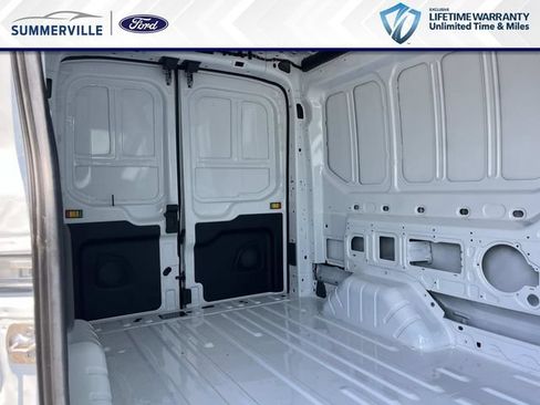 New 2026 Ford Transit 250 148 Medium Roof RWD image 22